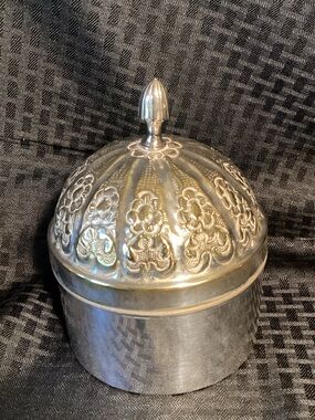 Vintage Decorative Silver-Tone Lidded Jewelry or Trinket Box. Made in India.